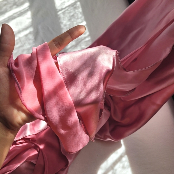 Pink Satin Gown with Chiffon Lining - Picture 5 of 12